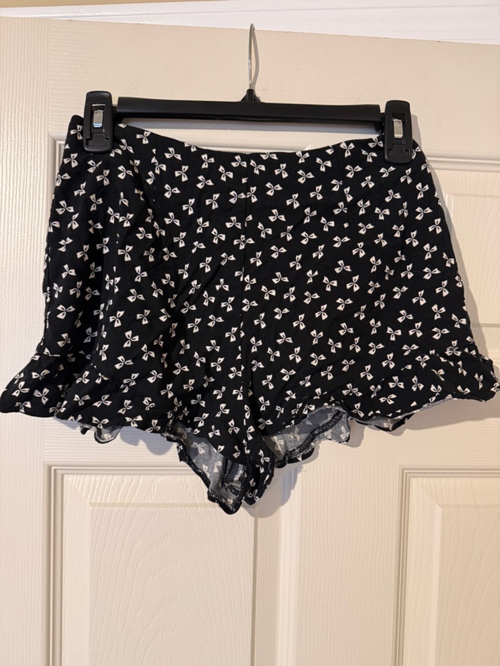 Cooperative Black Floral Ruffle-Edge High Waist Shorts